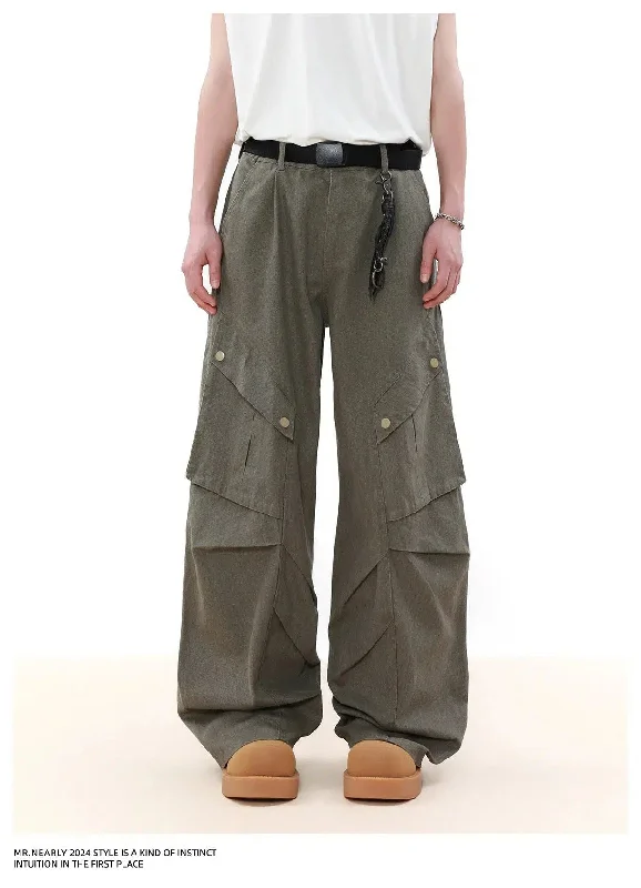 Washed Buttoned Pleats Cargo Pants